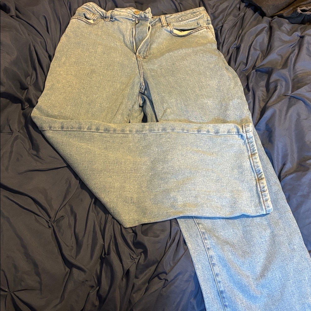 Ricki's women’s high rise 90’s straight light blue jean